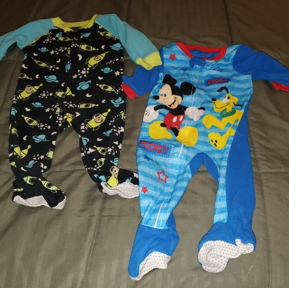 2 BABY BOY ONSIES MICKEY MOUSE & SPACE PJS SIZE 12M